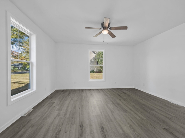 Photo of 10 A Street