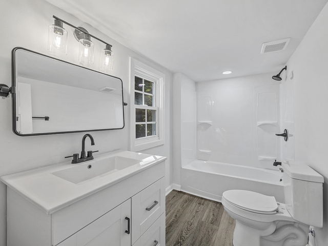 Photo of 10 A Street