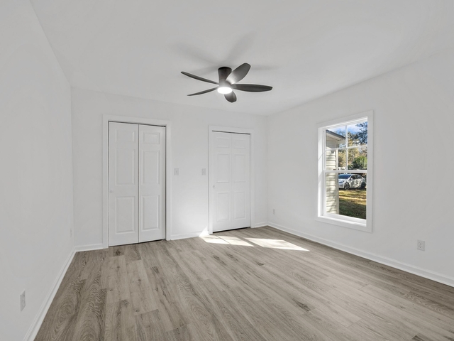 Photo of 10 A Street