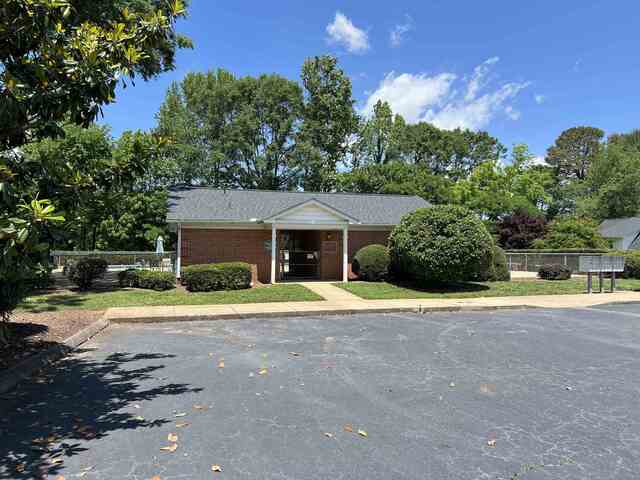 Photo of 165 Buckstone Ln