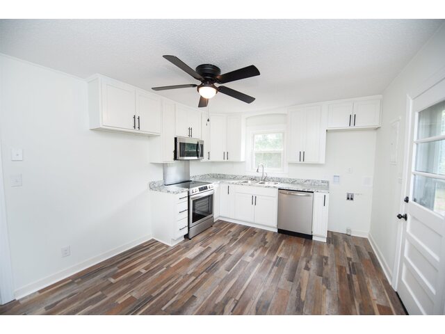 Photo of 1910 E Blackstock Road