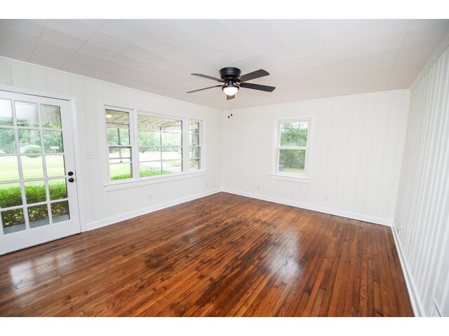 Photo of 1910 E Blackstock Road