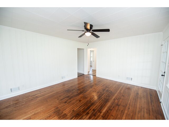 Photo of 1910 E Blackstock Road