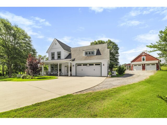 Photo of 4588 N 14 Highway