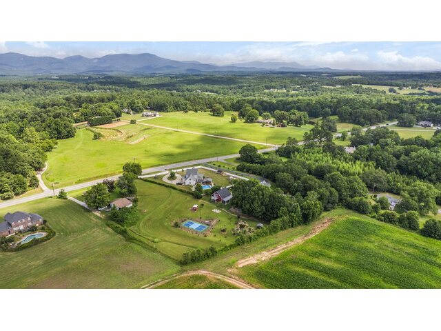 Photo of 4588 N 14 Highway