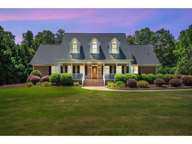 Photo of 380 Earles Fort Road