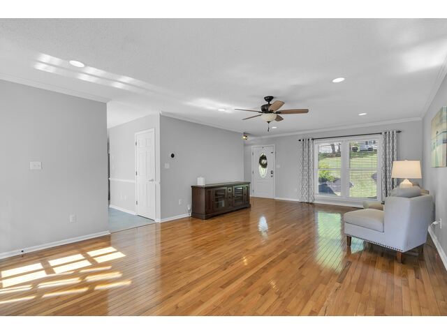 Photo of 162 Woodcreek Drive