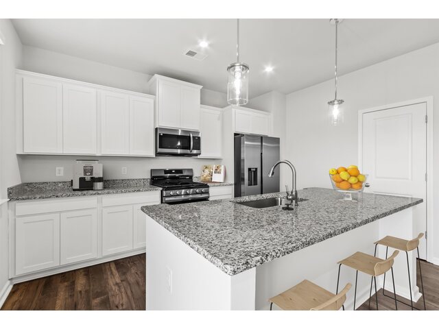 Photo of 2090 Zanes Creek Drive Photo of 2090 Zanes Creek Drive