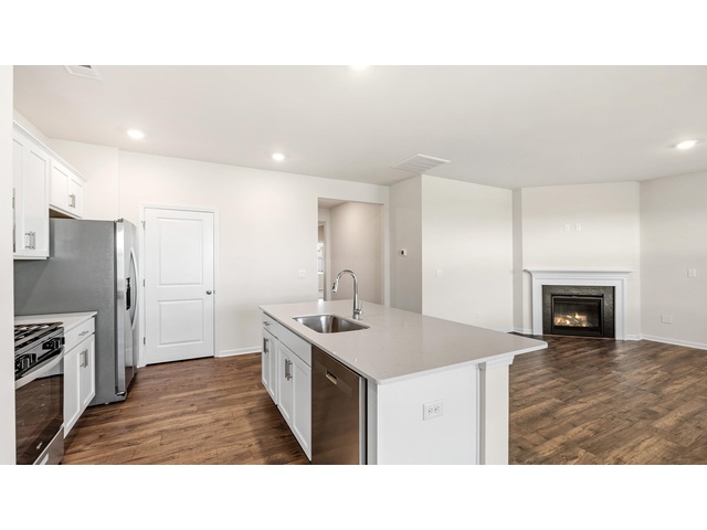 Photo of 945 Pineland Drive