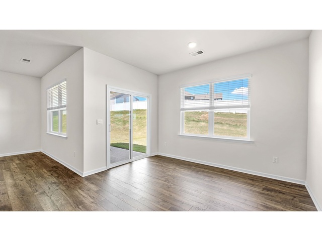 Photo of 945 Pineland Drive