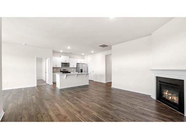 Photo of 945 Pineland Drive