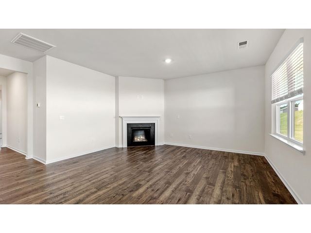 Photo of 945 Pineland Drive