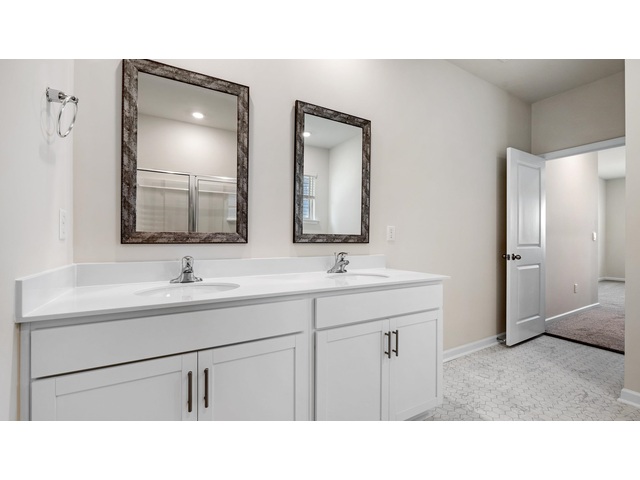 Photo of 945 Pineland Drive