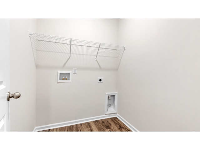 Photo of 945 Pineland Drive
