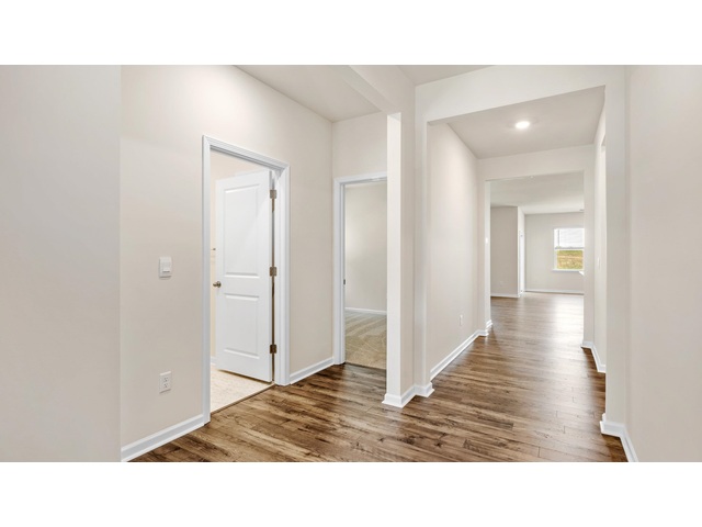Photo of 945 Pineland Drive