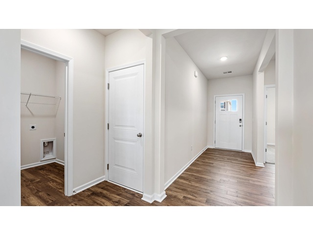 Photo of 945 Pineland Drive