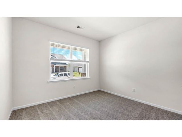 Photo of 945 Pineland Drive