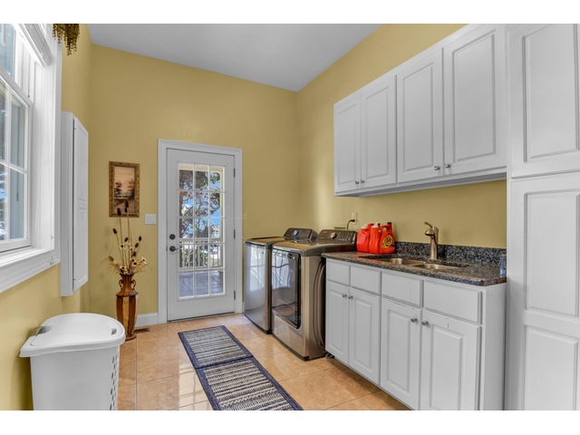 Photo of 410 Anchorage Place