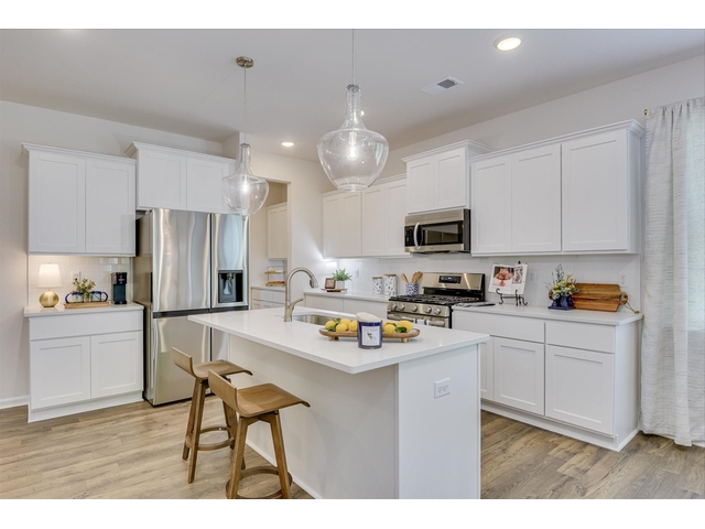 Photo of 1021 Skidaway Drive