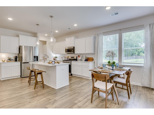 Photo of 1021 Skidaway Drive