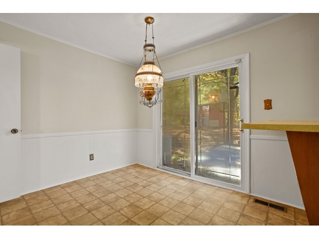 Photo of 489 Neville Street