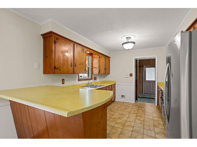 Photo of 489 Neville Street