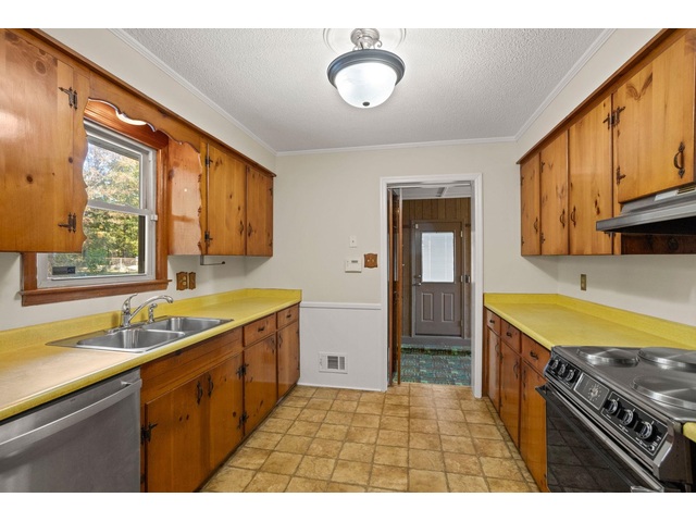 Photo of 489 Neville Street