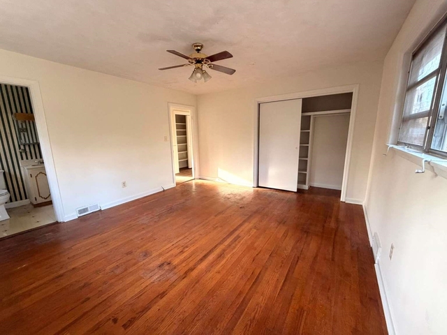 Photo of 3832 Maid Marion Lane