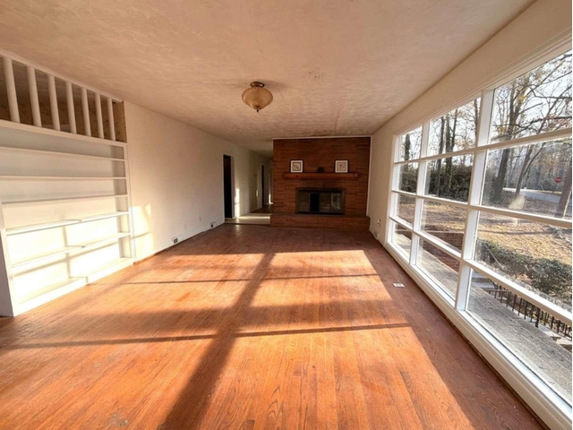 Photo of 3832 Maid Marion Lane