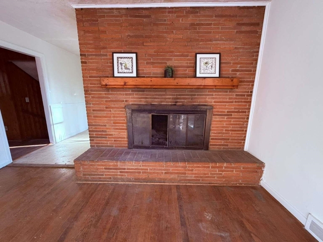 Photo of 3832 Maid Marion Lane