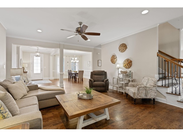 Photo of 211 Piper Glen Lane