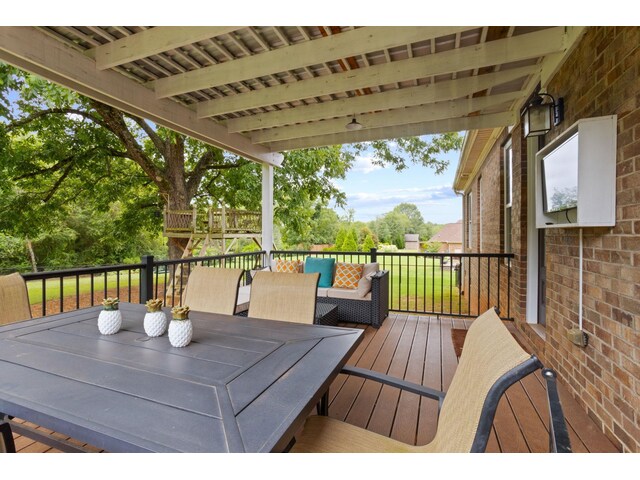 Photo of 211 Piper Glen Lane