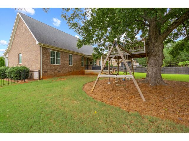 Photo of 211 Piper Glen Lane