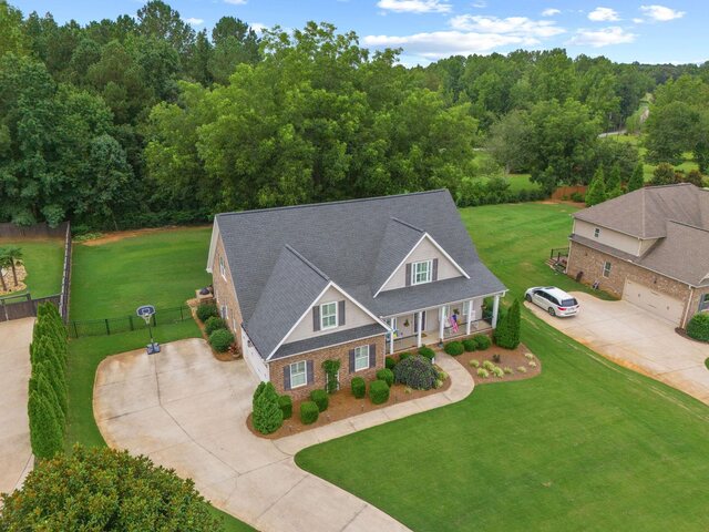 Photo of 211 Piper Glen Lane