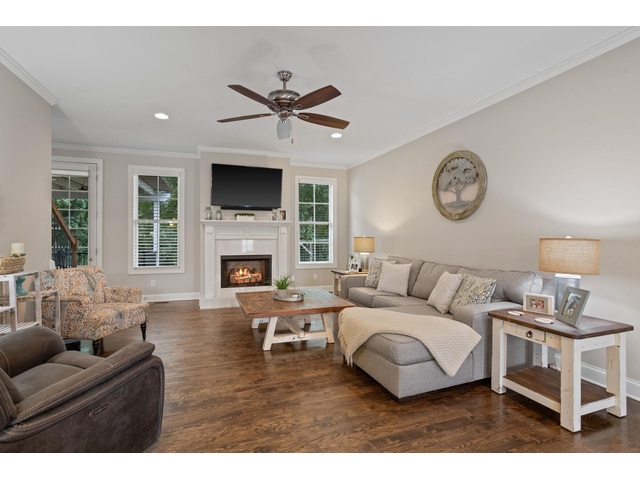 Photo of 211 Piper Glen Lane
