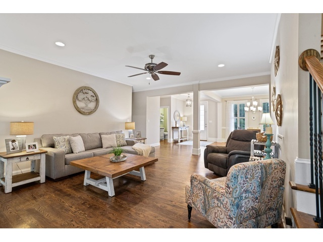 Photo of 211 Piper Glen Lane