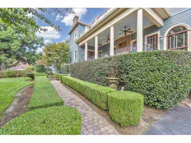 Photo of 571 E Main Street