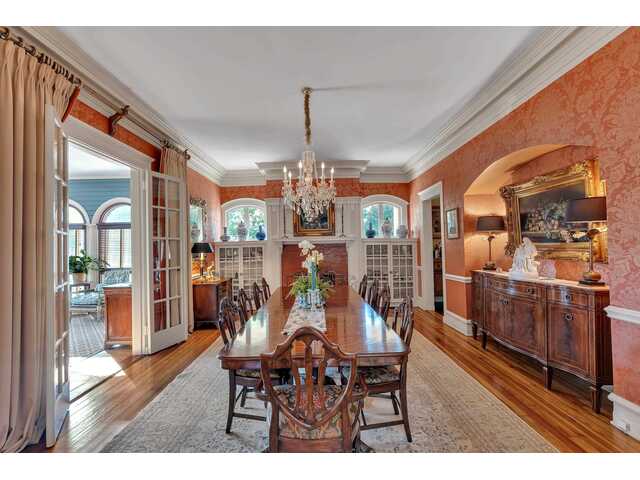 Photo of 571 E Main Street