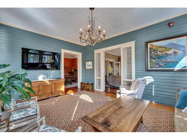 Photo of 571 E Main Street