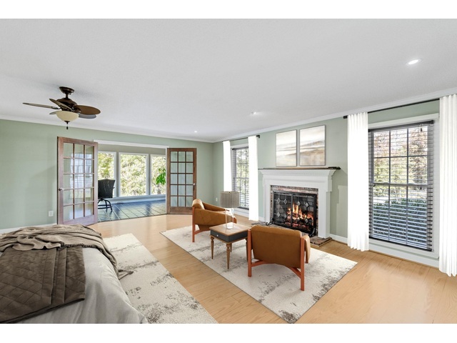 Photo of 317 E Killarney Lake