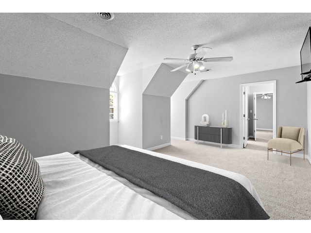 Photo of 317 E Killarney Lake