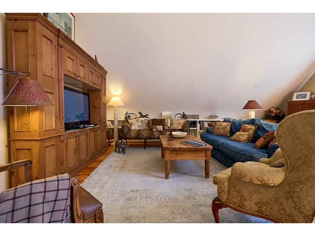 Photo of 226 John Smith Road