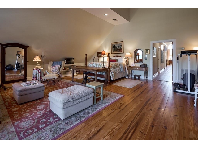 Photo of 226 John Smith Road