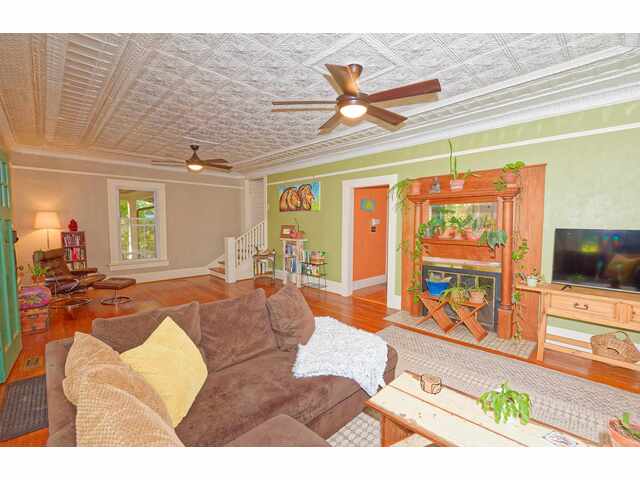 Photo of 700 N Trade Avenue