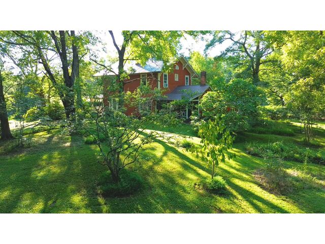 Photo of 700 N Trade Avenue