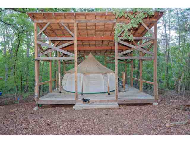 Photo of 700 N Trade Avenue