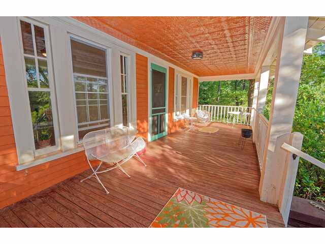 Photo of 700 N Trade Avenue