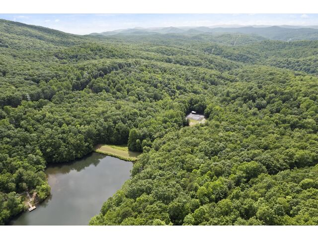Photo of 430 Lakeview Drive Photo of 430 Lakeview Drive