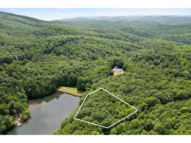 Photo of 430 Lakeview Drive Photo of 430 Lakeview Drive