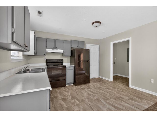 Photo of 1876 Tamara Way